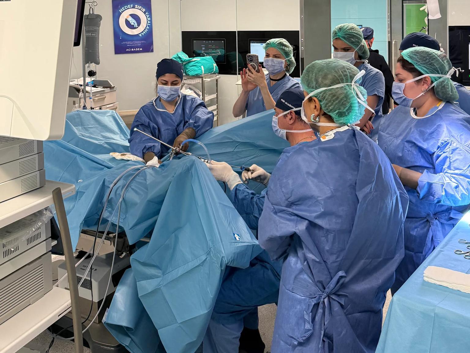 Operating room exposure during laparoscopic hysterectomy training